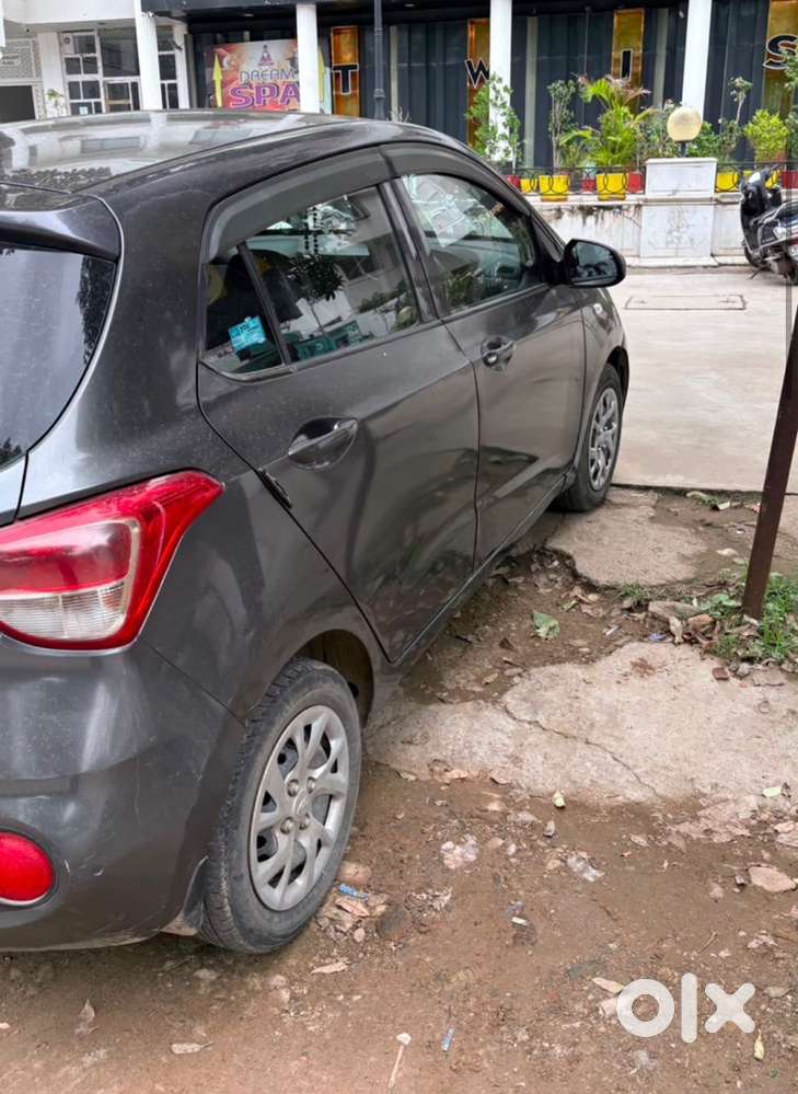 Hyundai Grand I10 2017 Diesel 91500 Km Driven