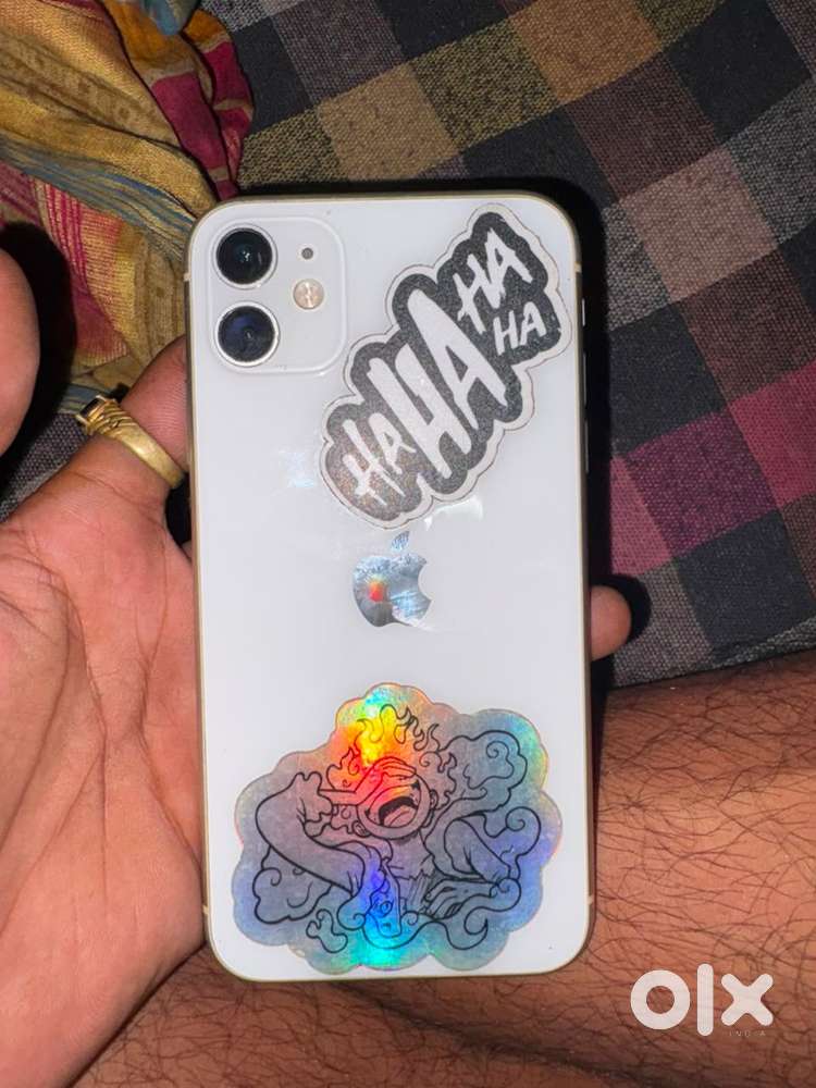 I phone 11 64