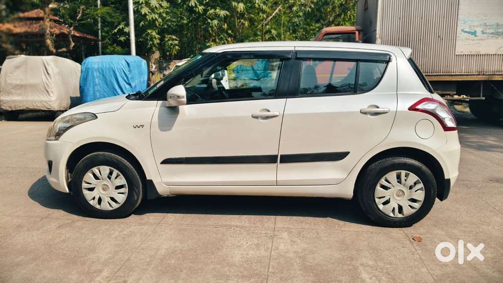 Maruti Suzuki Swift Vxi, 2012, Petrol