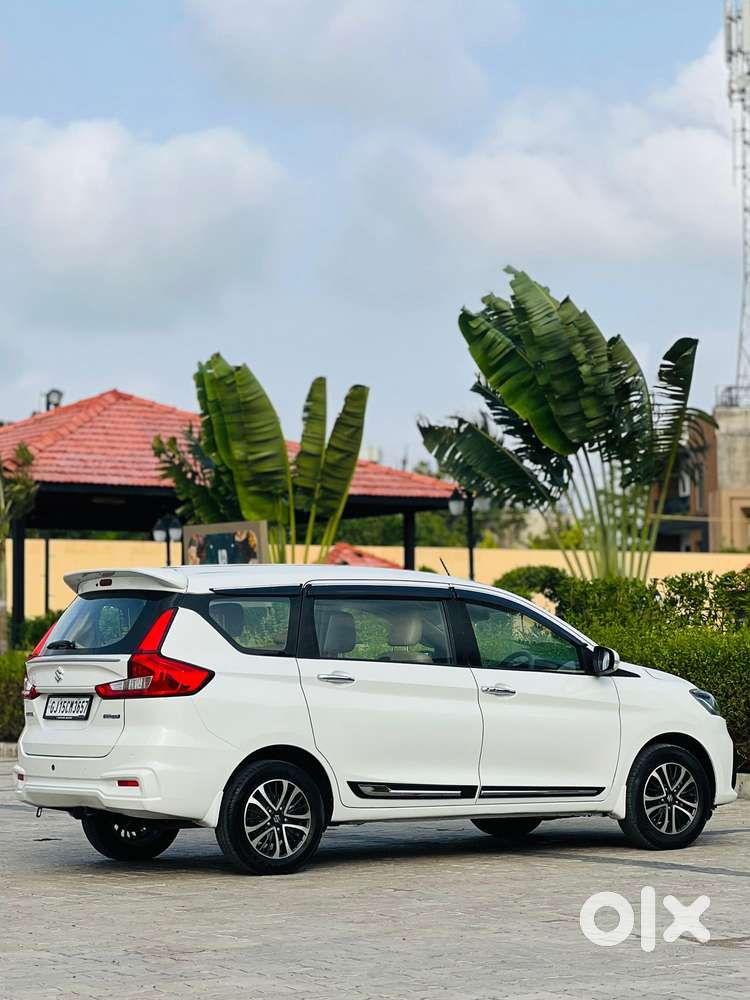 Maruti Suzuki Ertiga Zxi Shvs, 2022, Petrol