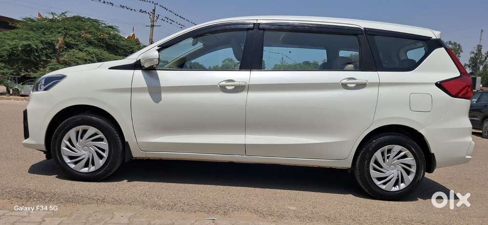 Maruti Suzuki Ertiga 1.5 Vxi, 2024, Petrol