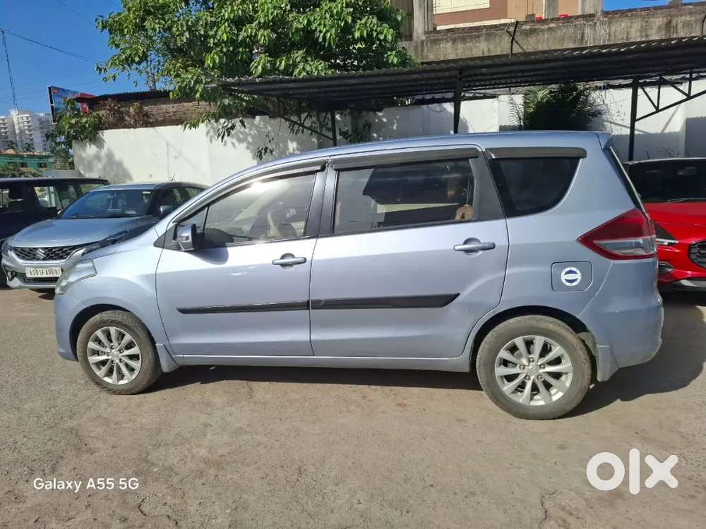 Maruti Suzuki Ertiga  Zxi 2012