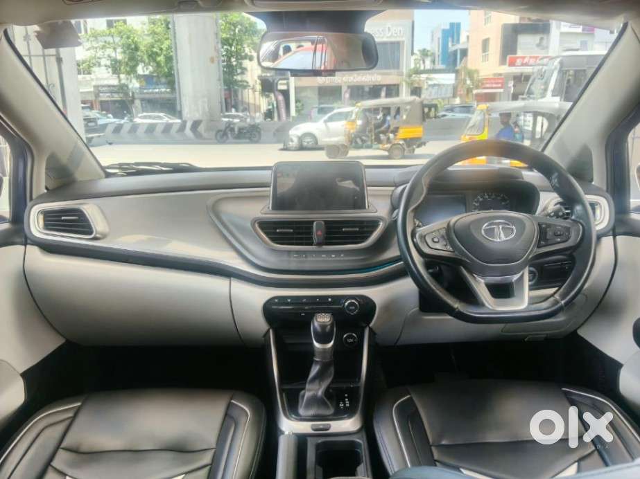 Tata Altroz Xz, 2022, Petrol