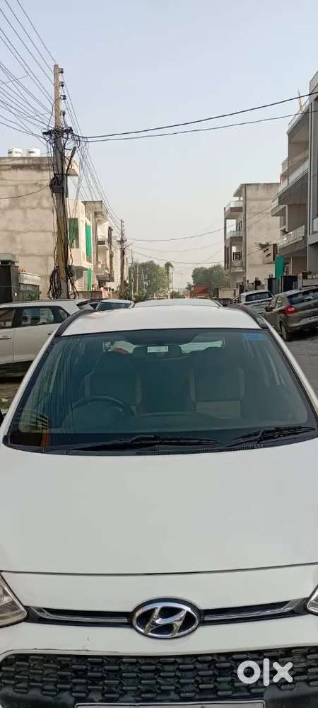 Hyundai Grand I10 2018 Sportz White Colour