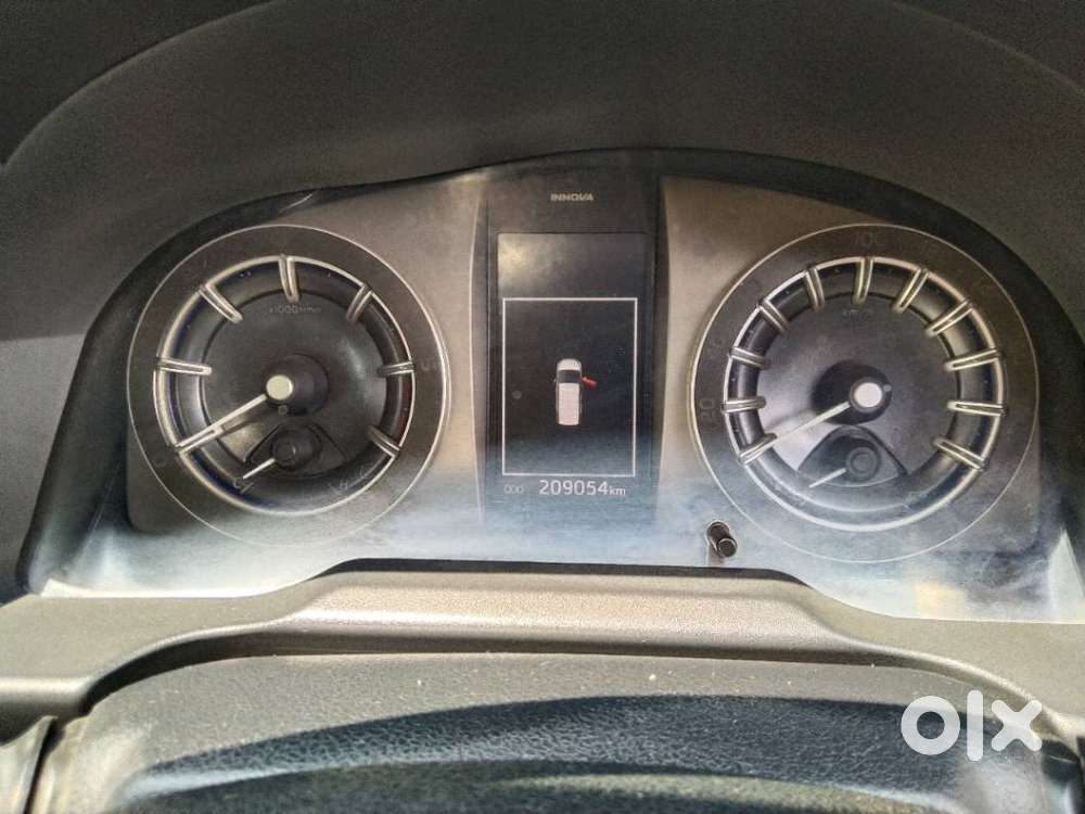 Toyota Innova Crysta Zx 2.4 Diesel 7 Seater, 2016, Diesel