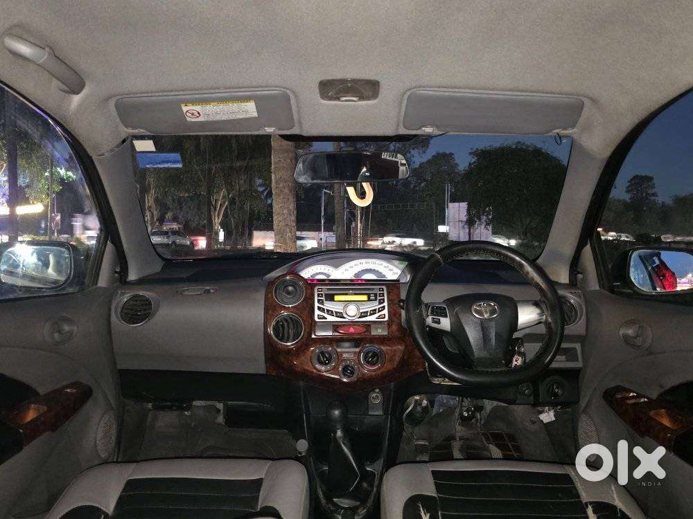 Toyota Etios Liva V SP*, 2011, Petrol