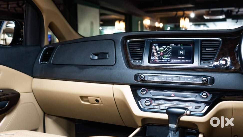 Kia Carnival Limousine Plus 7 Str, 2023, Diesel