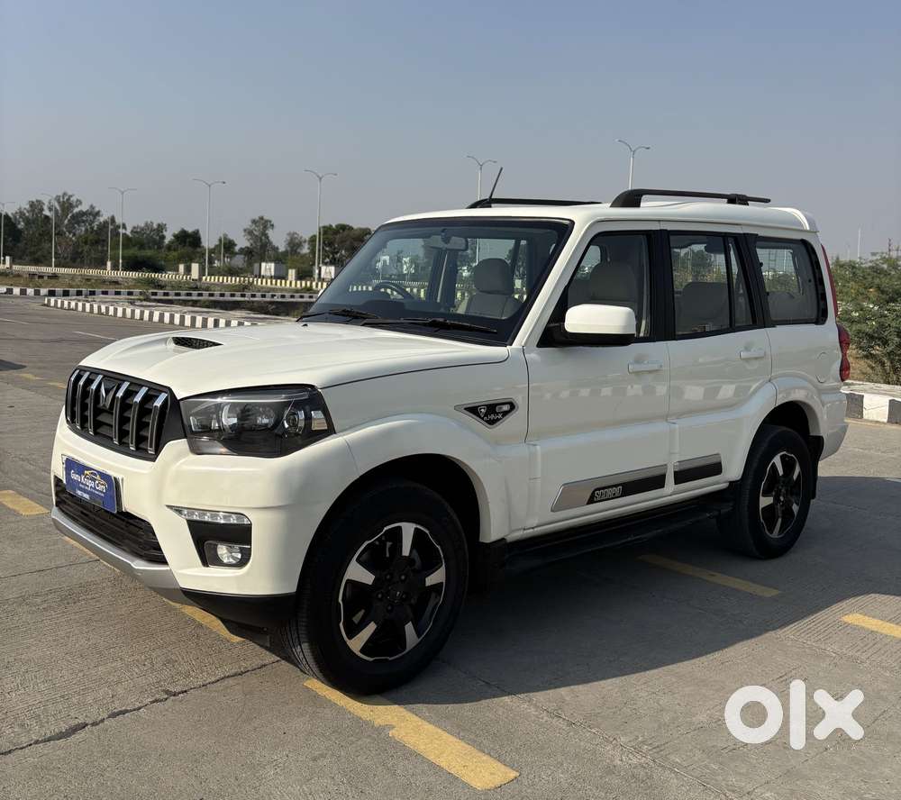 Mahindra Scorpio Classic 2.2 S 11 Mt 7 Str, 2023, Diesel