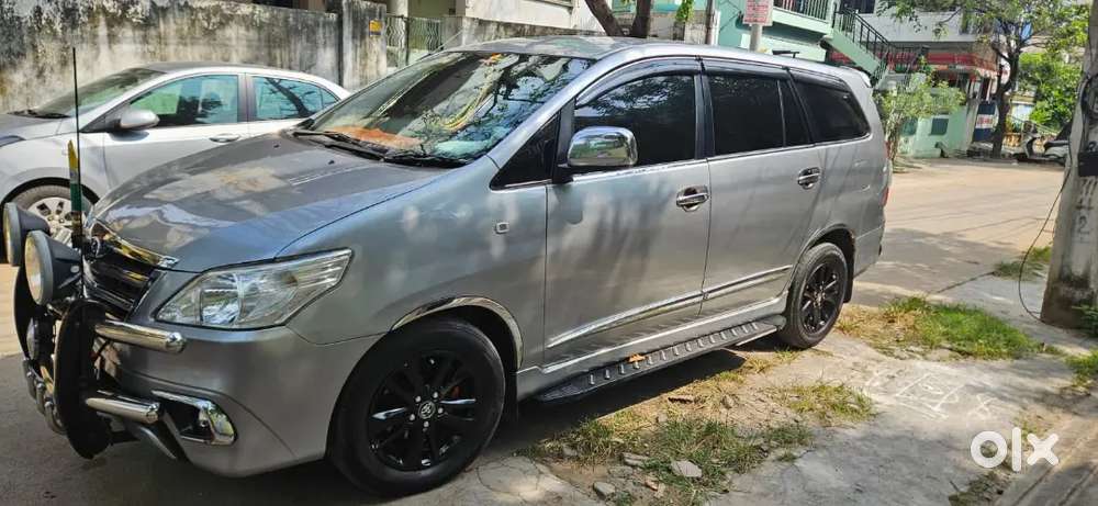 Toyota Innova 2015 Diesel Manual 283000 Km Driven