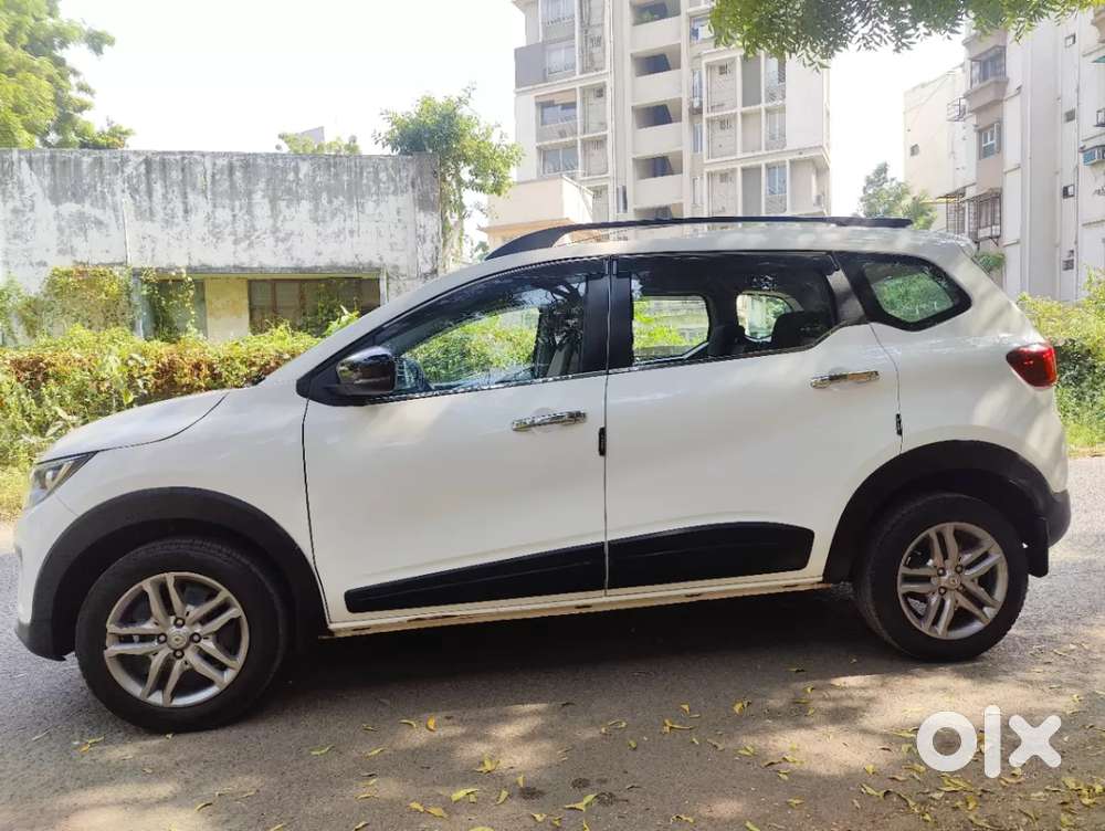 Renault Triber Rxz Easy-r Amt Dual Tone, 2023, Petrol