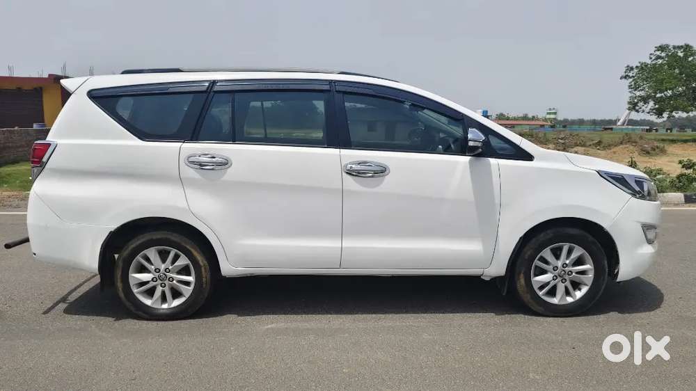 Toyota Innova Crysta 2017