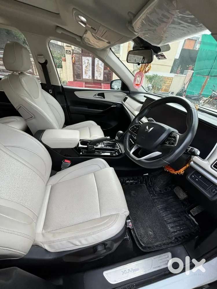 Mahindra Xuv700 At Diesel 2024