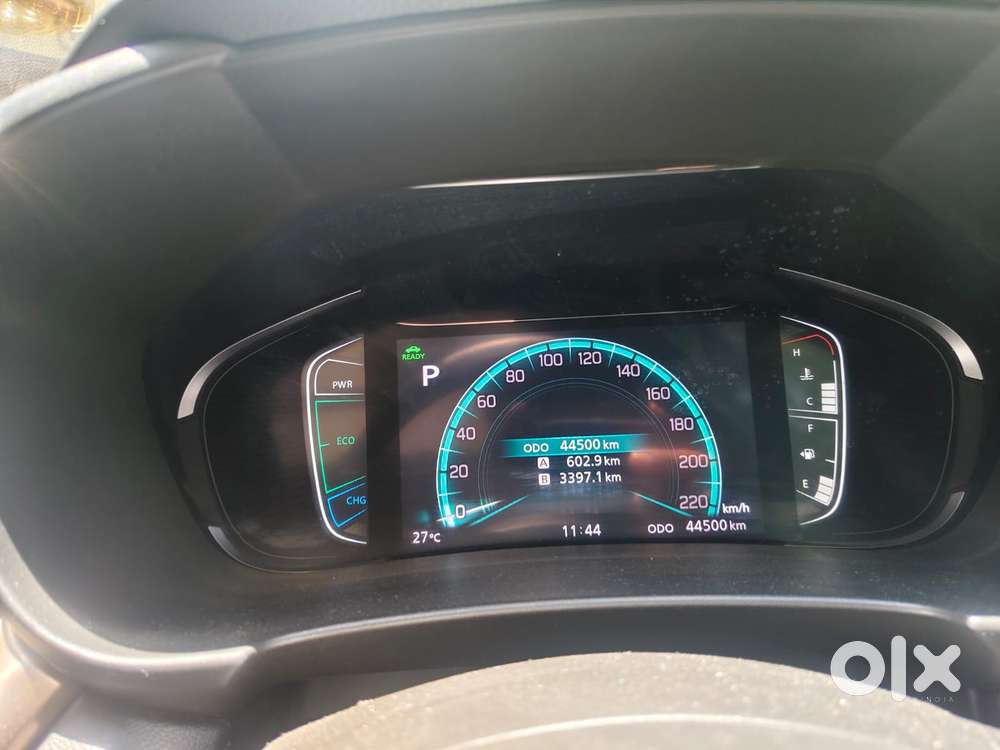 Maruti Suzuki Grand Vitara 1.5 Zeta Plus Intelligent Hybrid Ecvt, 20..