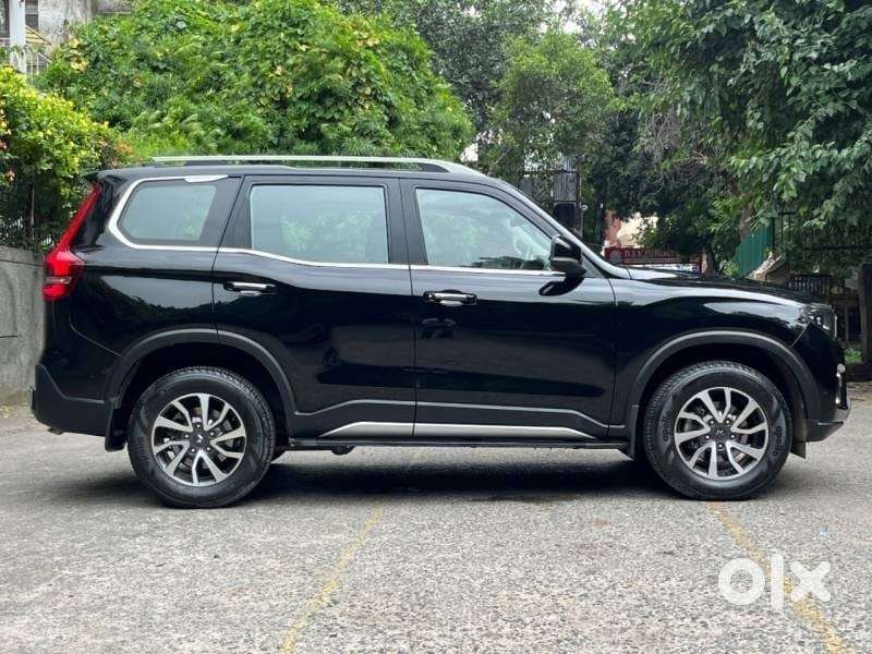 Mahindra Scorpio-n 2.0 Z8 Petrol At 7 Str, 2025, Petrol