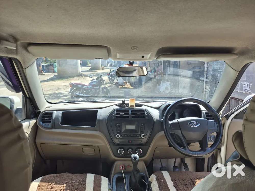 Mahindra Tuv 300 2016