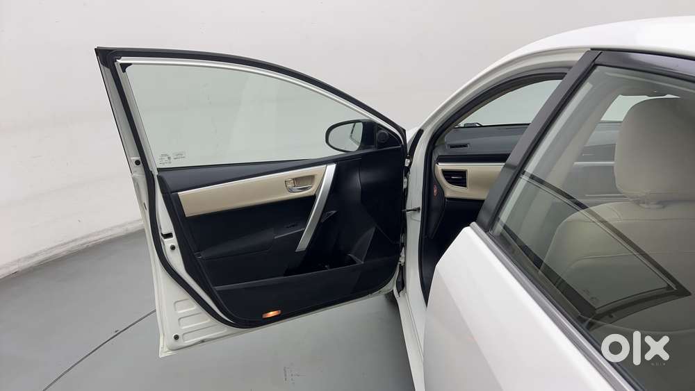 Toyota Corolla Altis 1.8 G, 2016, Petrol