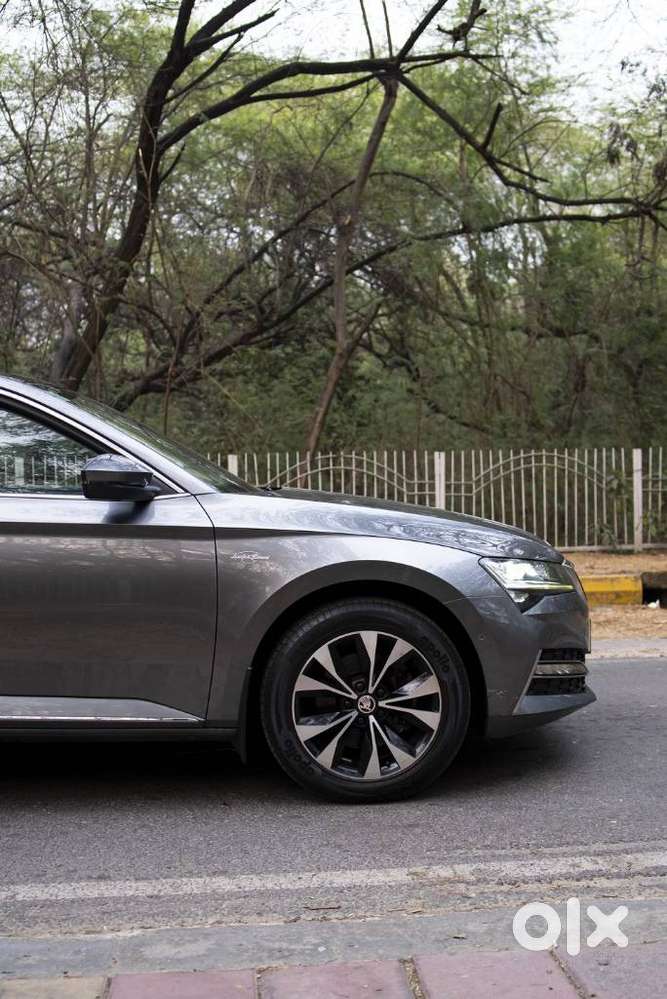 Skoda Superb Laurin And Klement 1.8, 2023, Petrol