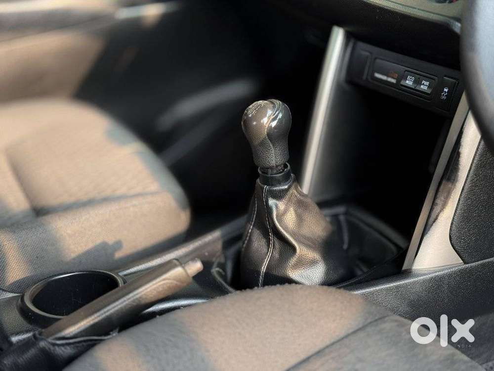 Toyota Innova Crysta 2.4 G Mt, 2022, Diesel