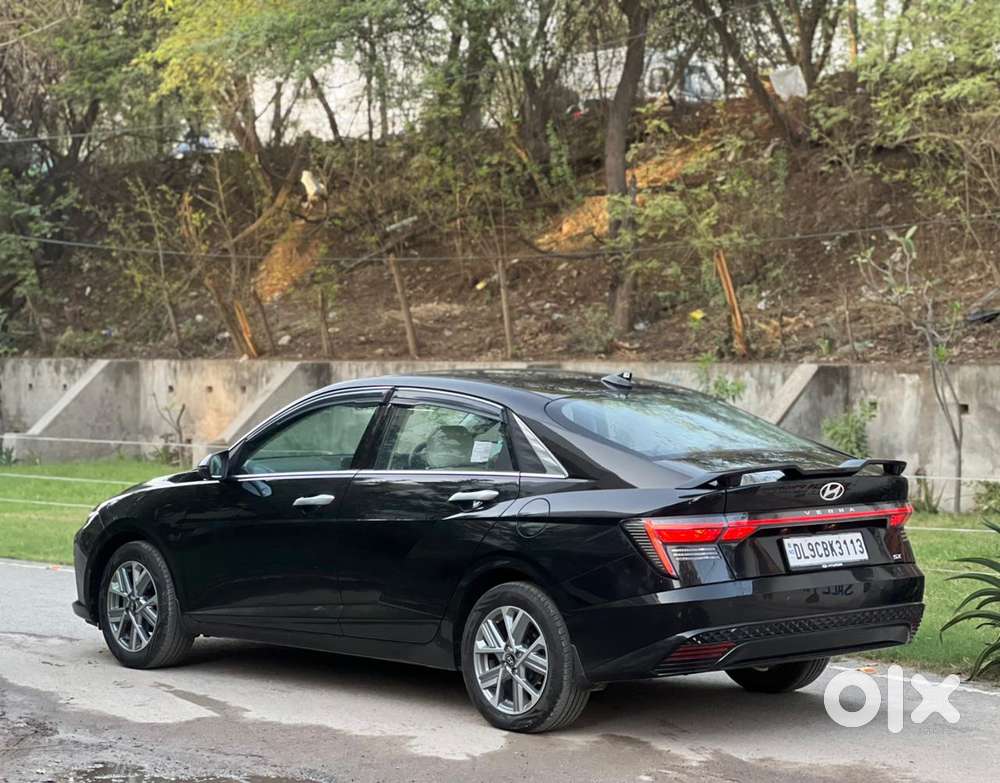 Hyundai Verna 1.5 Sx (o) Vtvt Ivt, 2025, Petrol