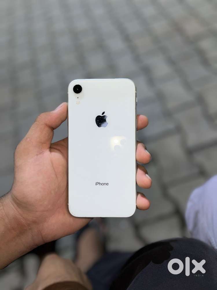 iPhone XR White 64 GB docomo iPhoneXR ホワイト 64GB docomo版