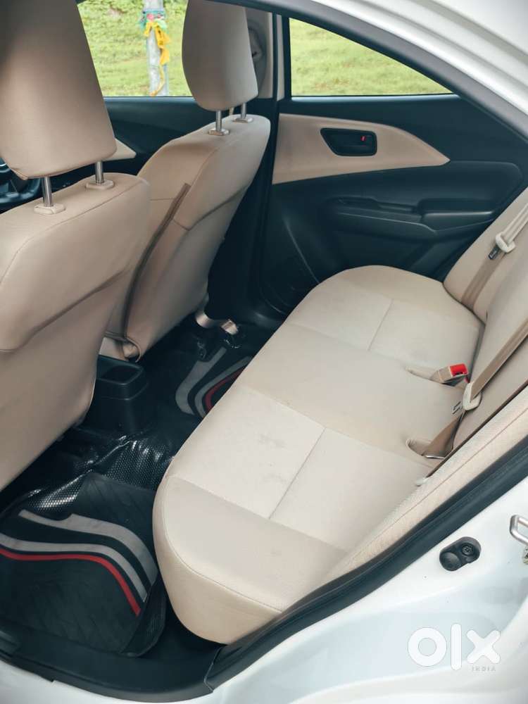 Maruti Suzuki Dzire, 2025, Petrol
