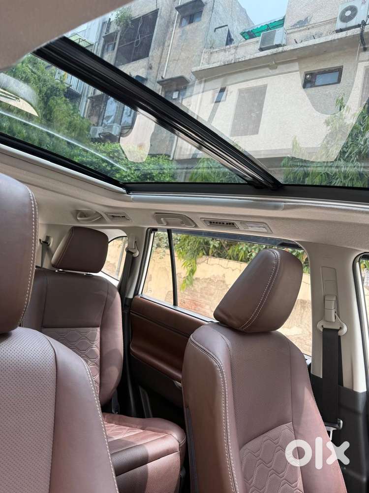 Toyota Innova Hycross 2.0 Zx Hybrid 7 Str, 2024, Petrol