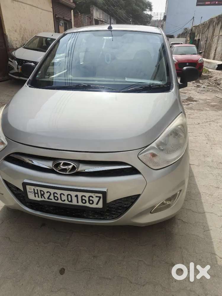 Hyundai I10 Magna – 2015  Silver  Excellent Condition