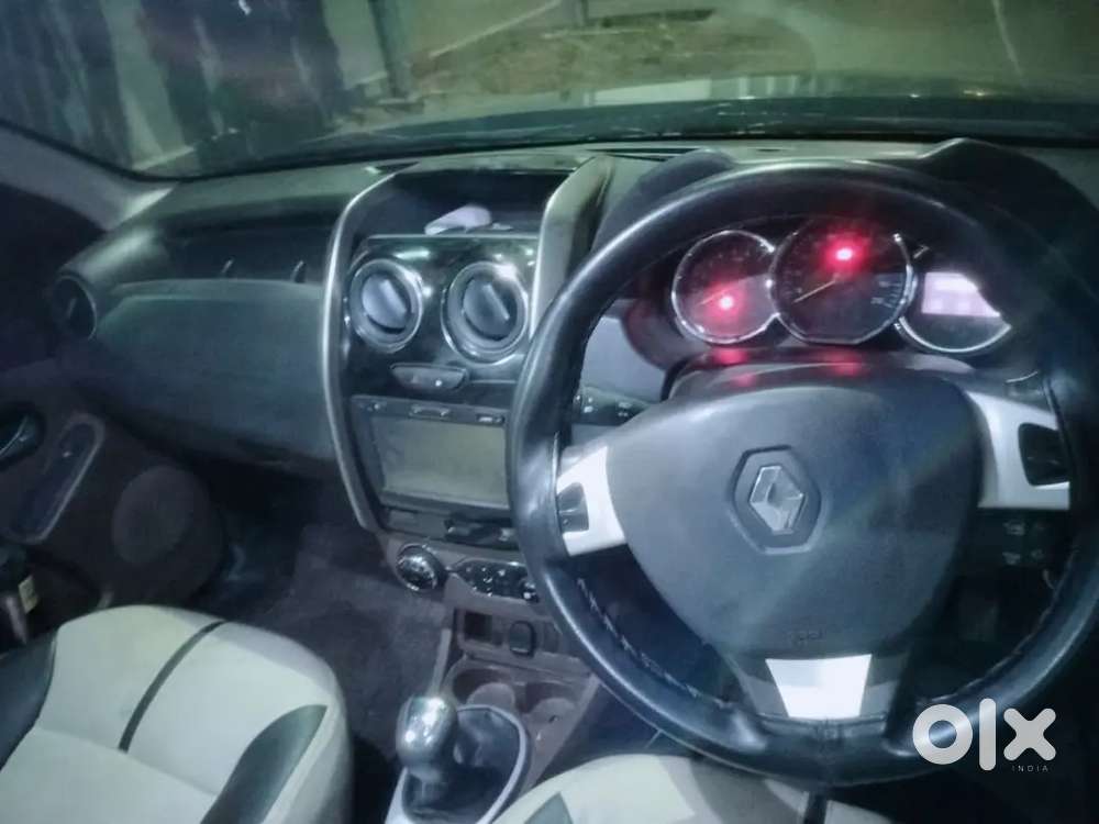 Renault Duster 2016 Diesel 122000 Km Driven