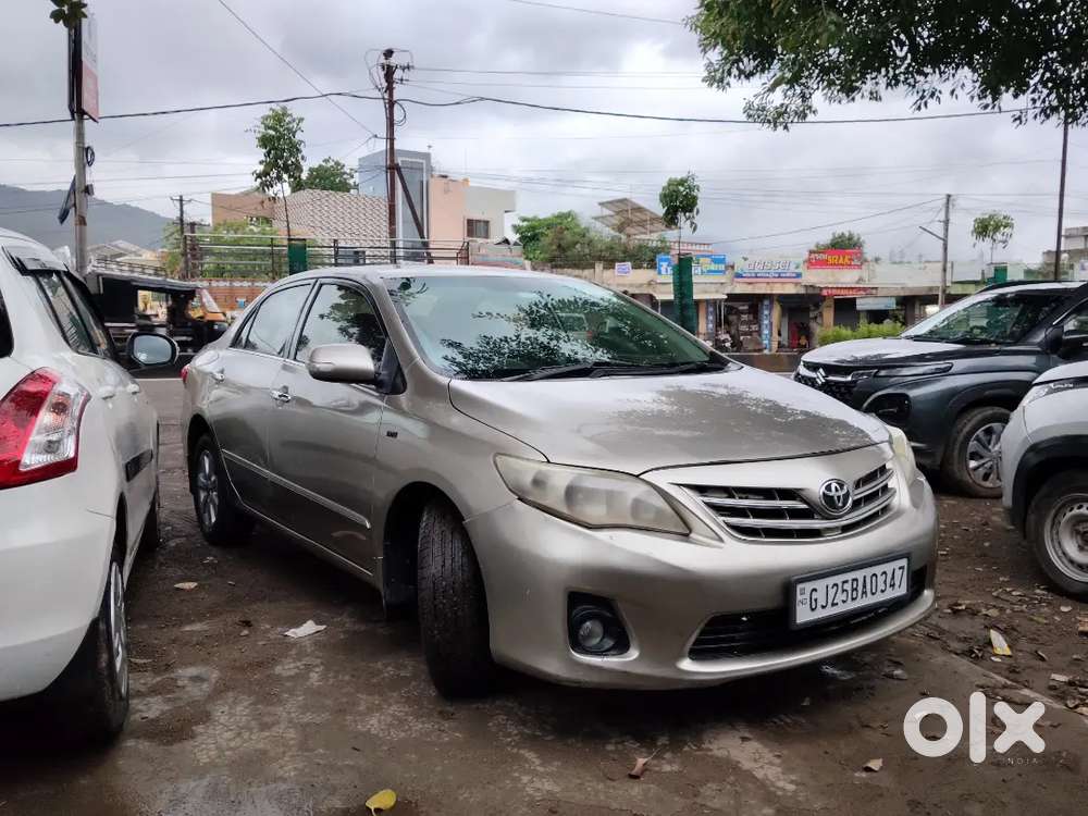 Toyota Corolla Altis 2012