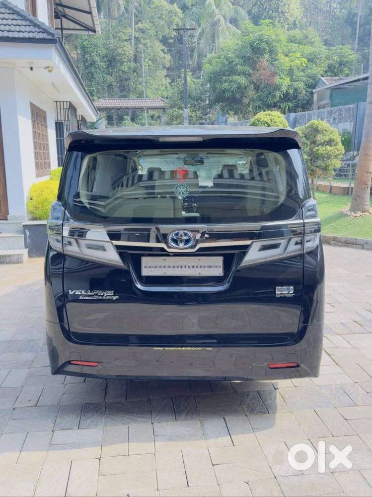 Toyota Vellfire 2.5 Hybrid, 2022, Petrol