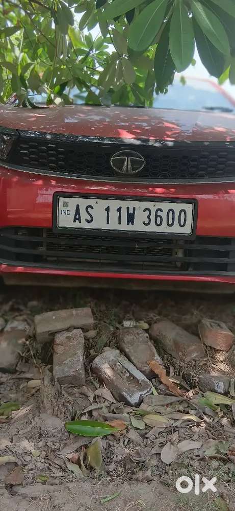 Tata Altroz 1.2 Xt 2022 Petrol Automatic