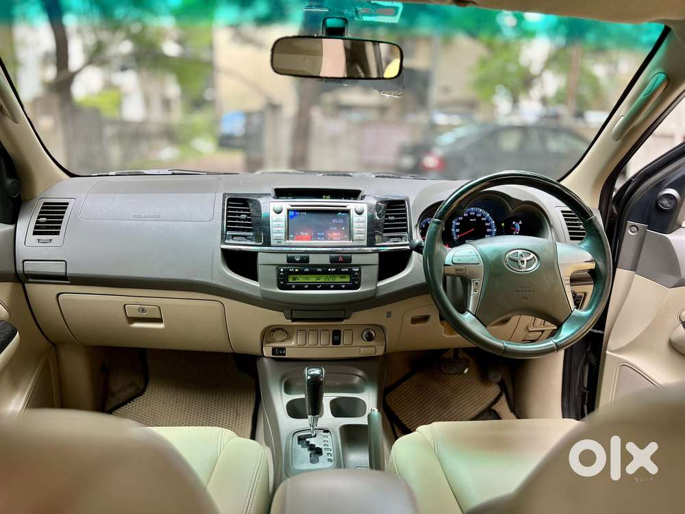 Toyota Fortuner 3.0 4x2 Automatic, 2012, Diesel