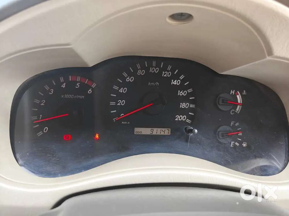 Toyota Innova 2011 Diesel 95000 Km Driven