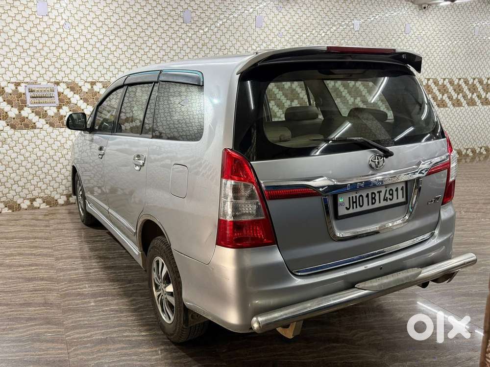 Toyota Innova 2.5 Vx 7 Str Bs-iii, 2015, Diesel
