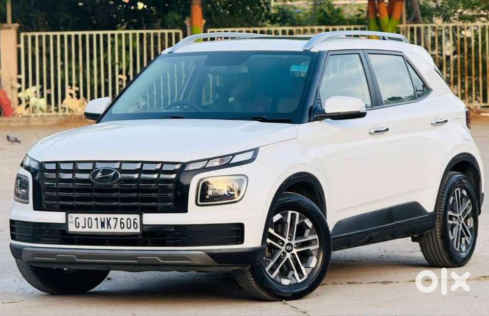 Hyundai Venue 1.0 Sx (o) Turbo Dct, 2023, Petrol