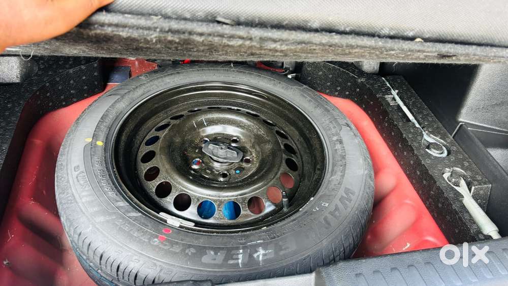 Maruti Suzuki Vitara Brezza Zxi + Mt Dual Tone, 2023, Petrol