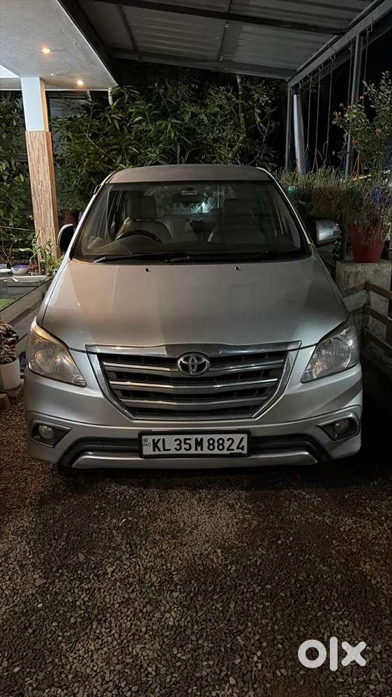 Toyota Innova 2014 Diesel Well Maintained