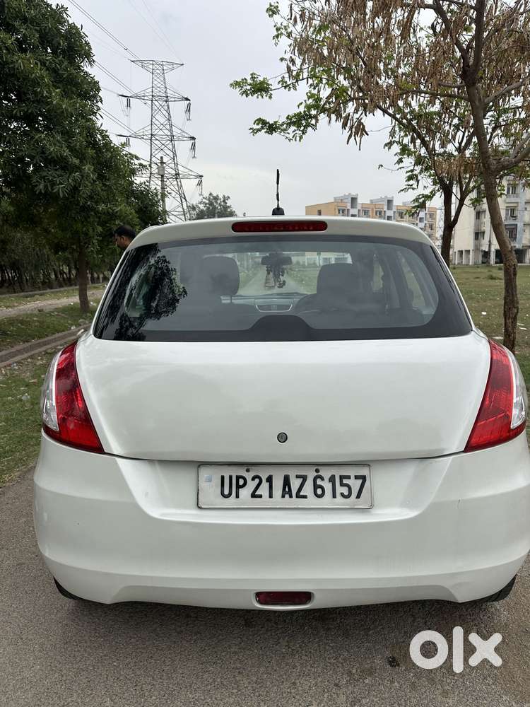 Maruti Suzuki Swift Vxi 1.2 Abs Bs-iv, 2015, Petrol