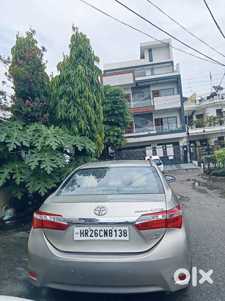 Corolla Altis Diesel G 2015