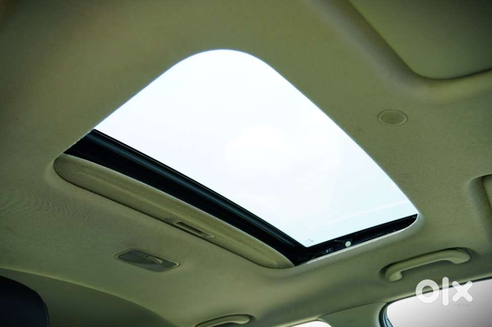 Hyundai Venue 1.0 Sx (o) Turbo Dct, 2023, Petrol