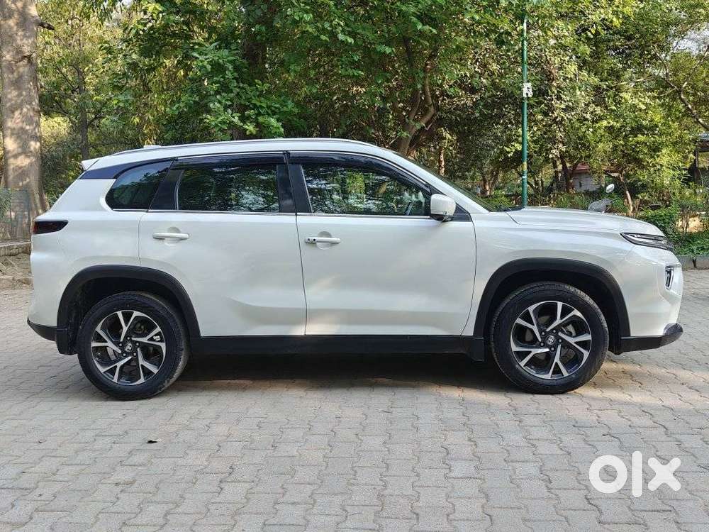 Toyota Urban Cruiser Hyryder 1.5 V Hybrid, 2023, Petrol