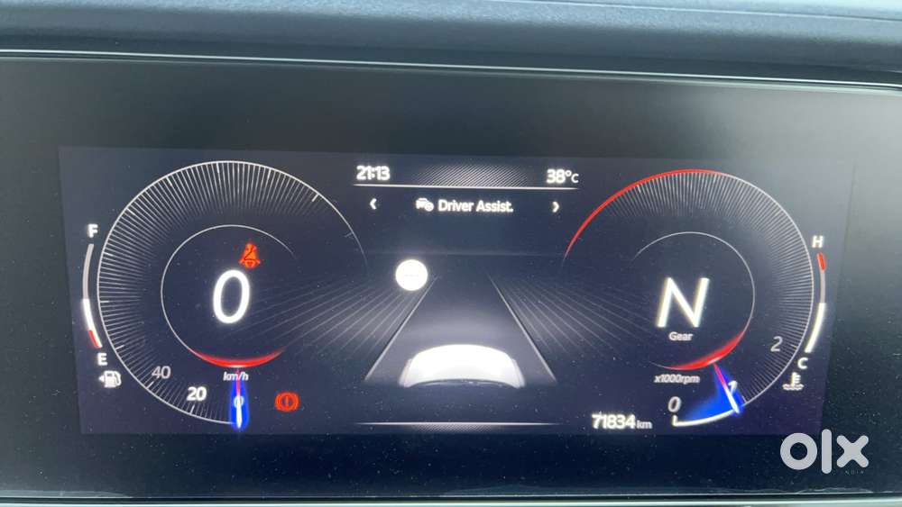 Mahindra Xuv700 2.2 Ax 7 Diesel Mt Luxury Pack Str, 2022, Diesel