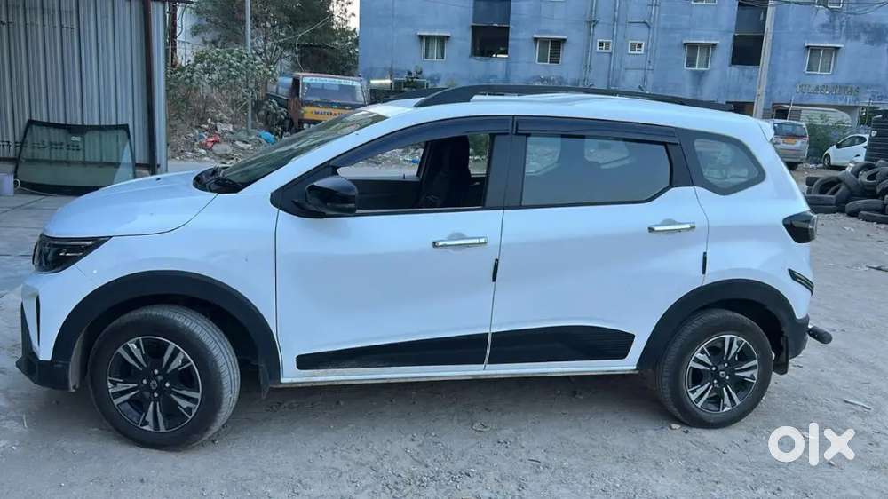 Renault Triber 2026 Petrol 4999 Km Driven