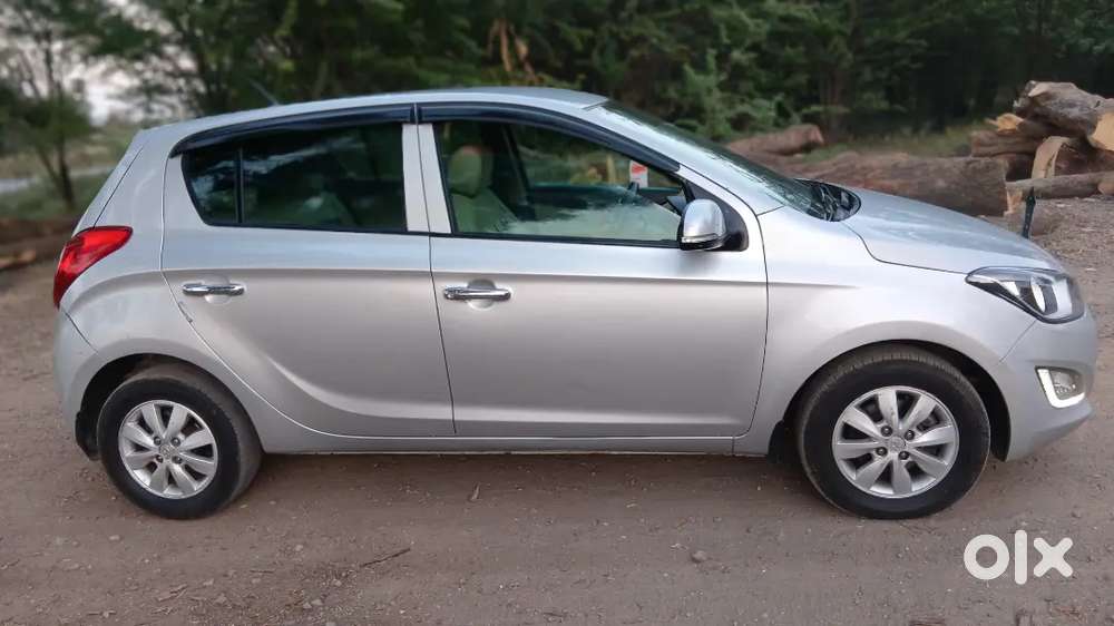 Hyundai I20 2014 Diesel 100000 Km Driven