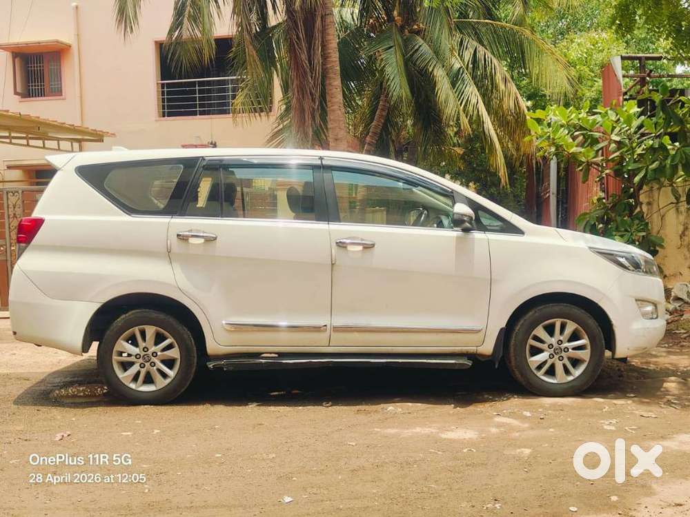 Toyota Innova Crysta 2.4 V 7 Str, 2018, Diesel