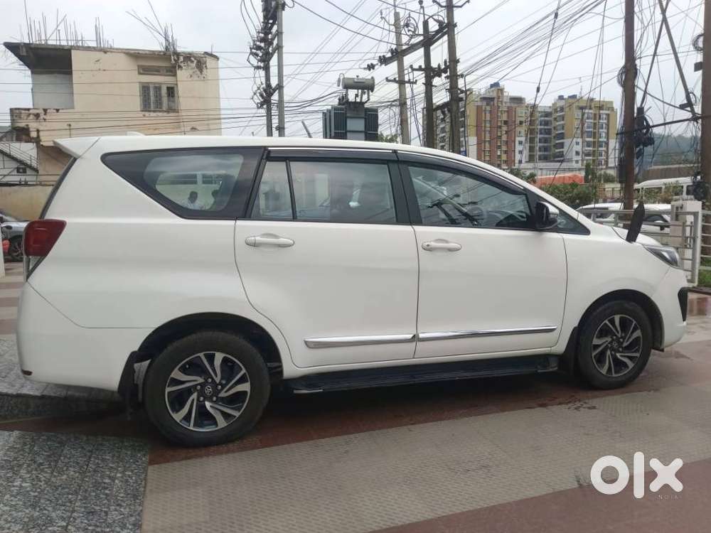 Toyota Innova Crysta 2.4 G Plus Mt, 2021, Diesel