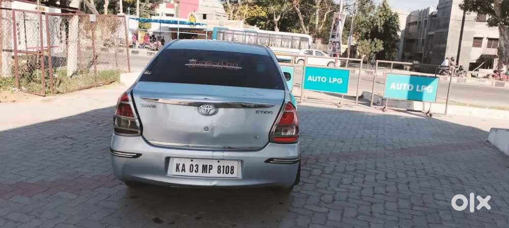 Toyota Etios 2011 Petrol 150000 Km Driven