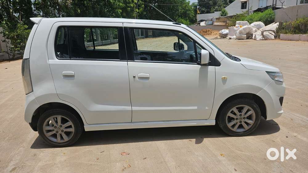 Maruti Suzuki Stingray Vxi Optional, 2014, Petrol