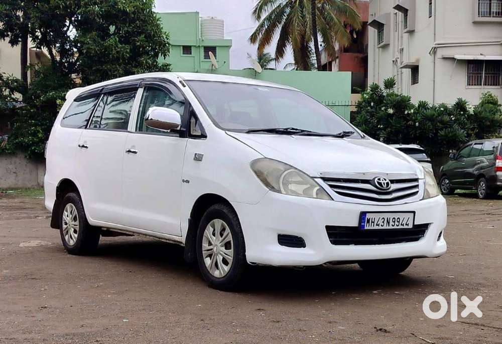 Toyota Innova 2.5 G (diesel) 8 Seater, 2006, Diesel