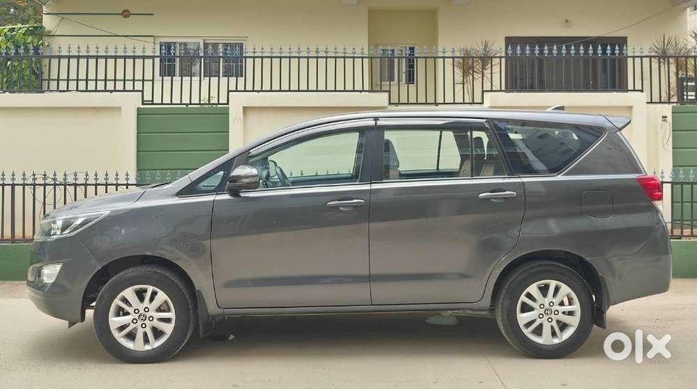 Toyota Innova Crysta 2.4 G Mt 7 Str, 2018, Diesel